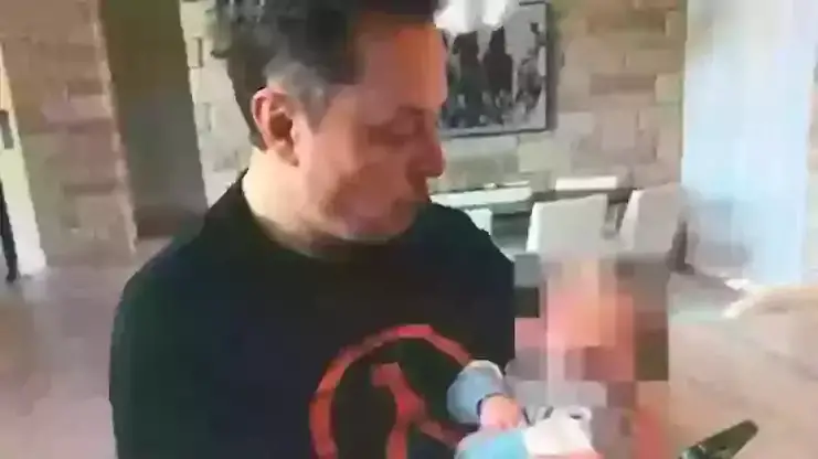 Mother of Elon Musk’s 13th Child Speaks Out on His Offer to Keep It Hidden 2 ngcb1