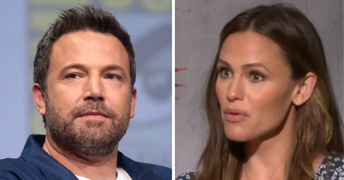 Ben Affleck And Jennifer Garner Caught Sharing Intimate Moment Inside Car