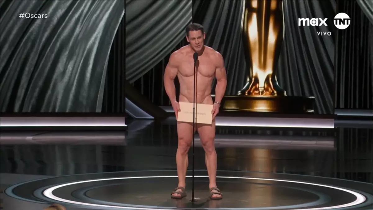 John Cena Presents Oscar Completely Naked In Front of Millions
