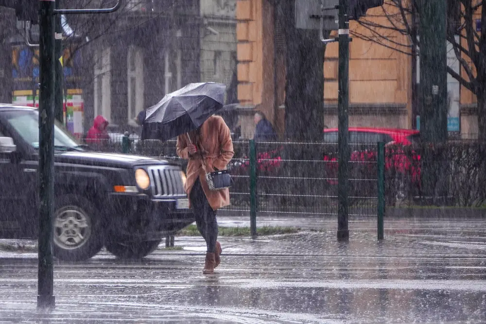 Science Confirms Some People Can Smell When It’s Going To Rain