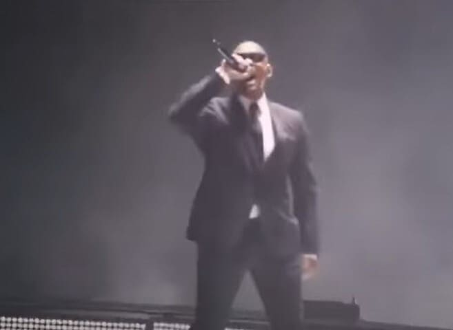 Will Smith Crashes Coachella to Perform ‘Men in Black’