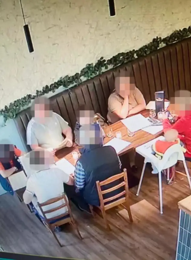 Family of 8 Dines and Dashes on $400 Meal, Leaves Restaurant ‘Devastated’