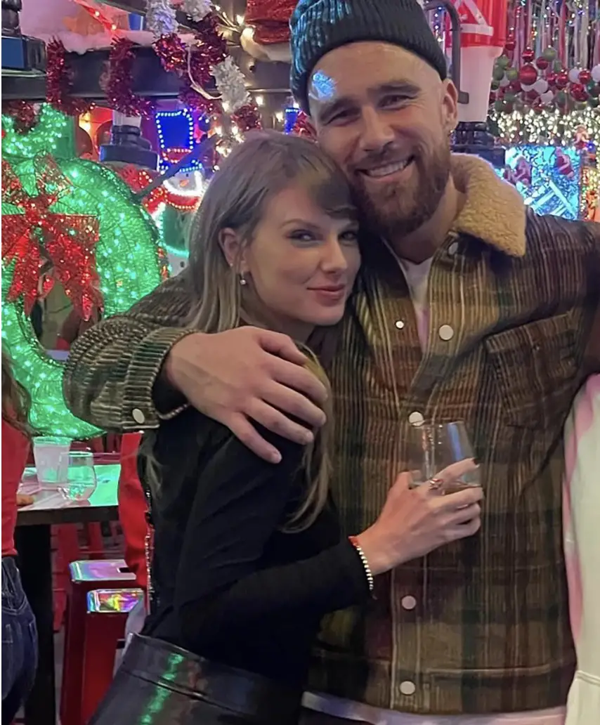 Travis Kelce Caught Making X-Rated Move On Taylor Swift During Gala
