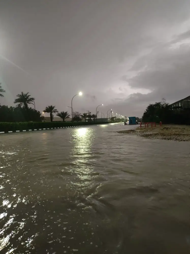 Creepy Dystopian Footage Shows Dubai Underwater After Getting Two Years Worth of Rain in 24 Hours
