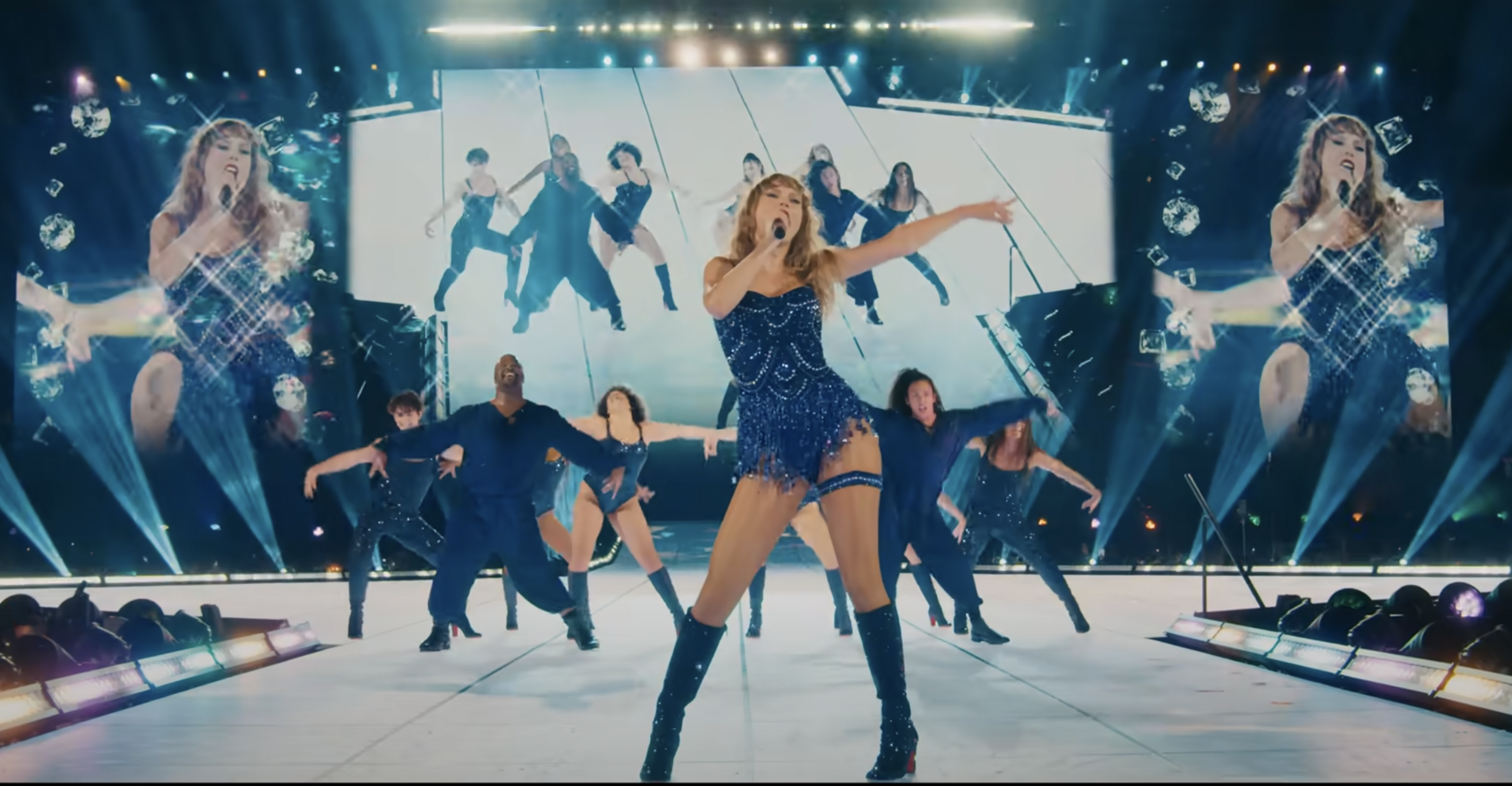 Taylor Swift Fans Outraged After Pic Of A Baby On Concert Floor Goes Viral