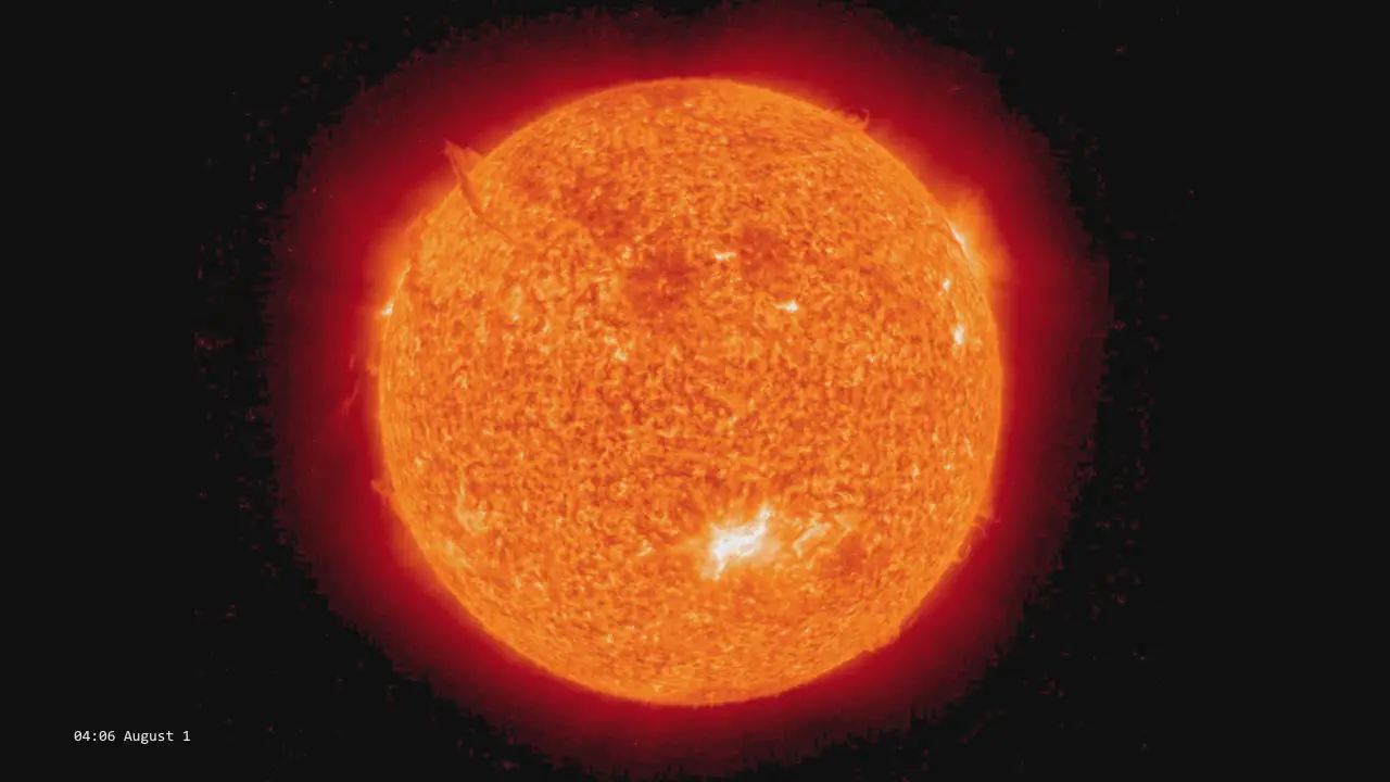 Massive Solar Storm To Hit Earth Very Soon – Here’s What Will Happen