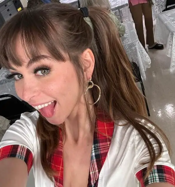 Riley Reid Reveals Salary She Demanded To Shoot Adult Films