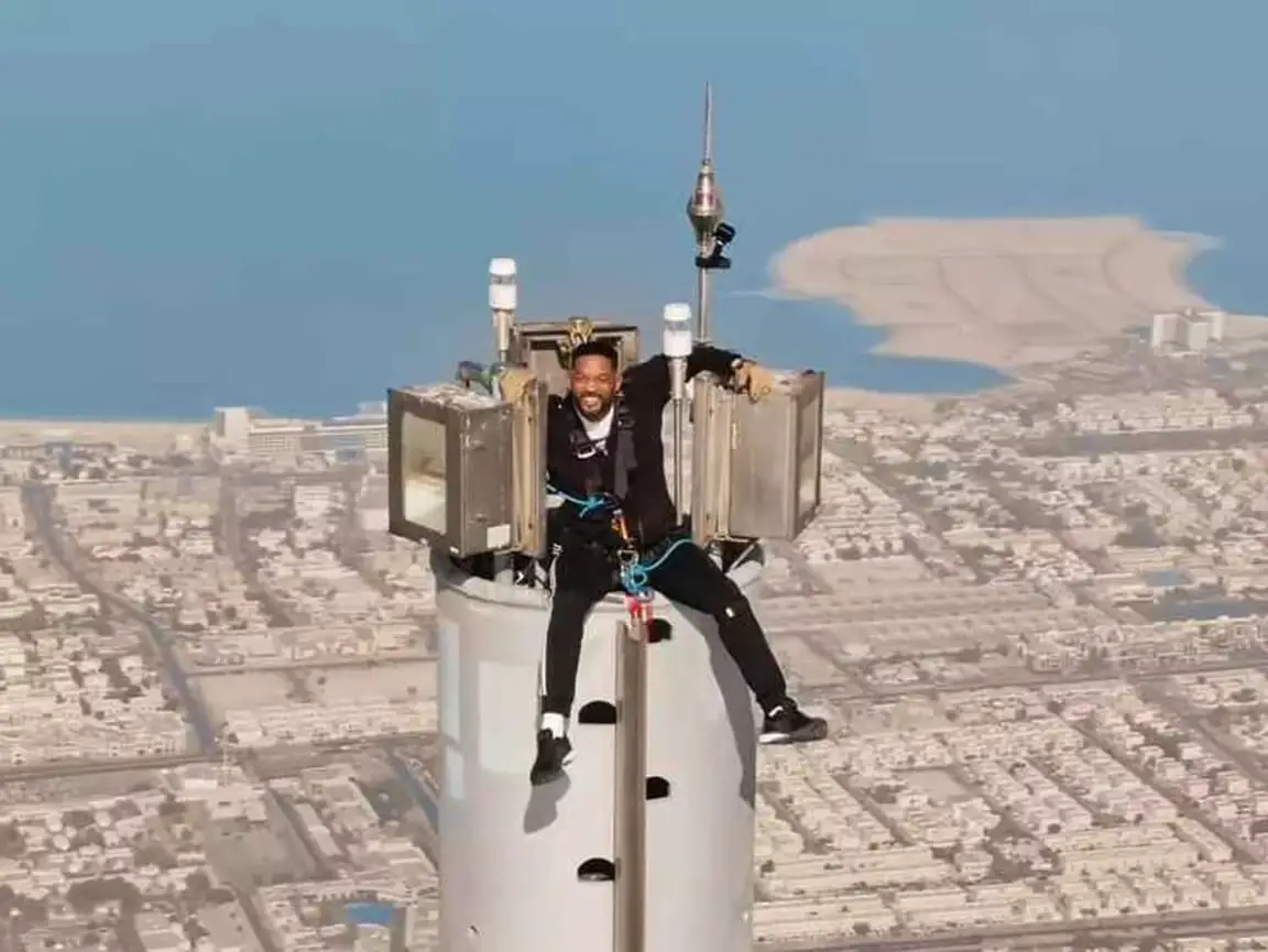 People Are Pointing Out Major Difference Between Photos Of Tom Cruise And Will Smith On Top Of The Burj Khalifa
