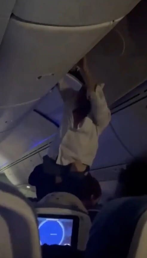 Turbulence Was So Bad On This Boeing Flight That Someone Got Stuck In The Ceiling