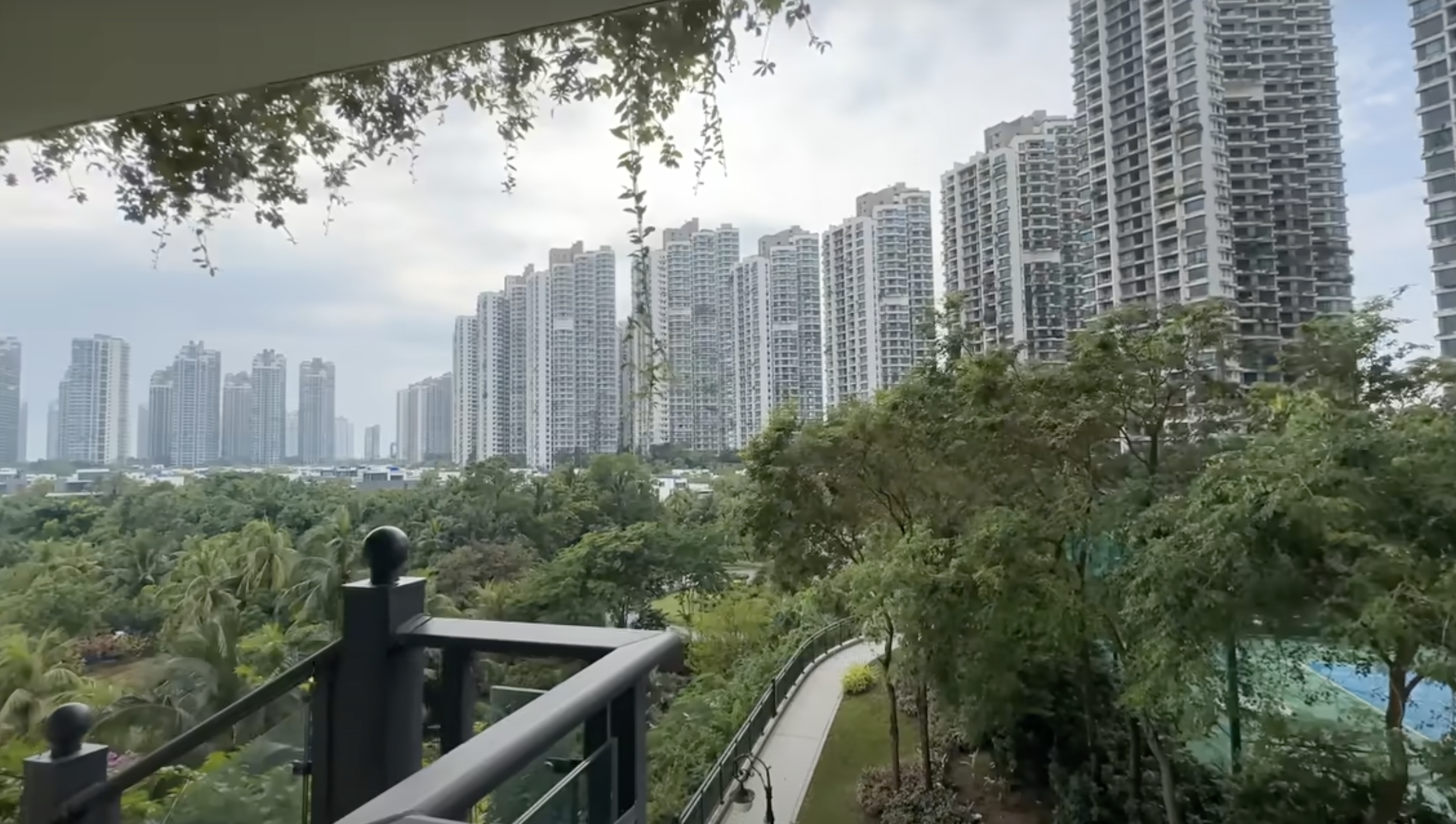 Man Explores £80 Billion ‘Ghost City’ And Makes Surprising Discovery 