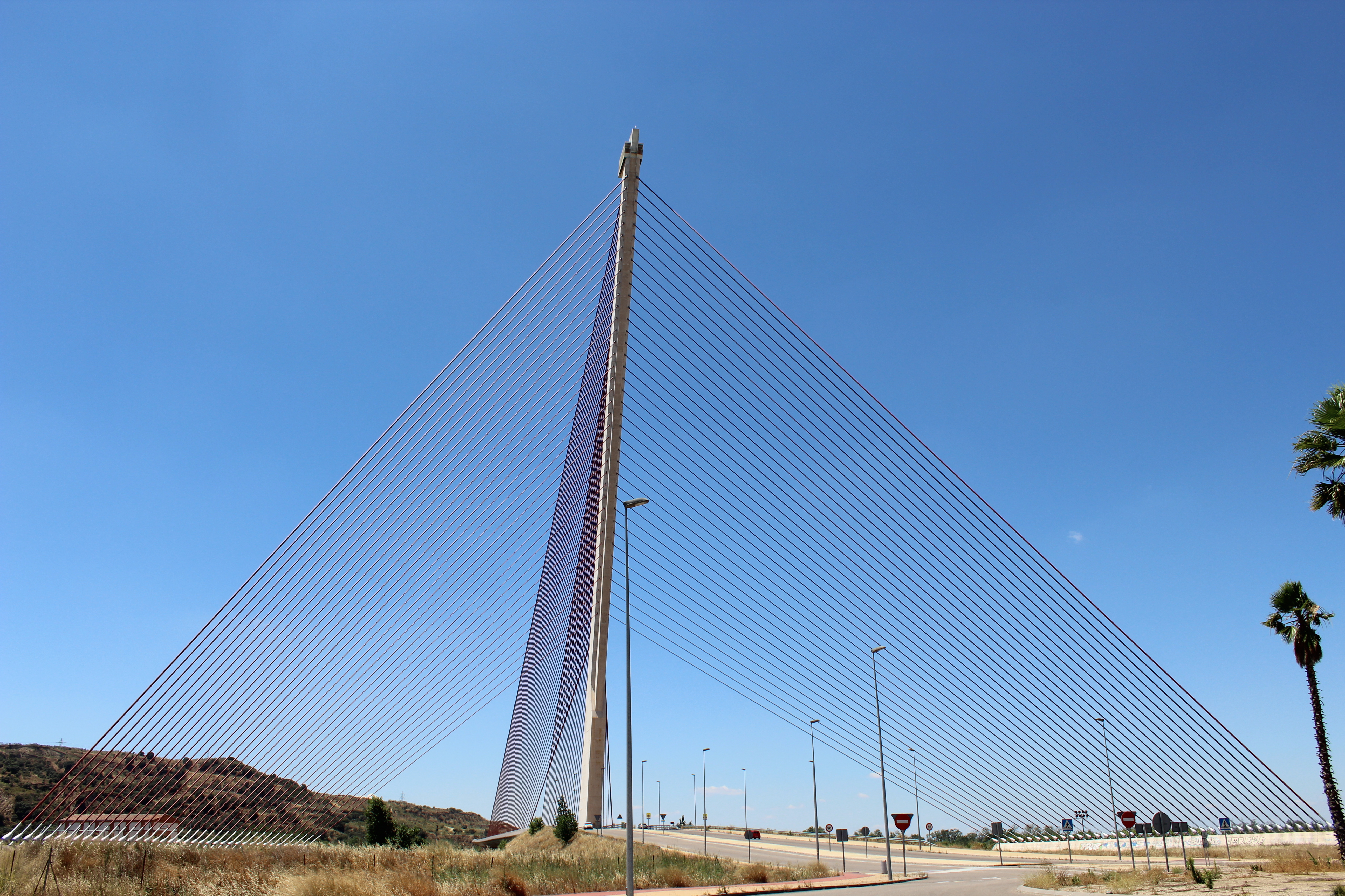 Daredevil Influencer Dies After Falling From Spain’s Highest Bridge