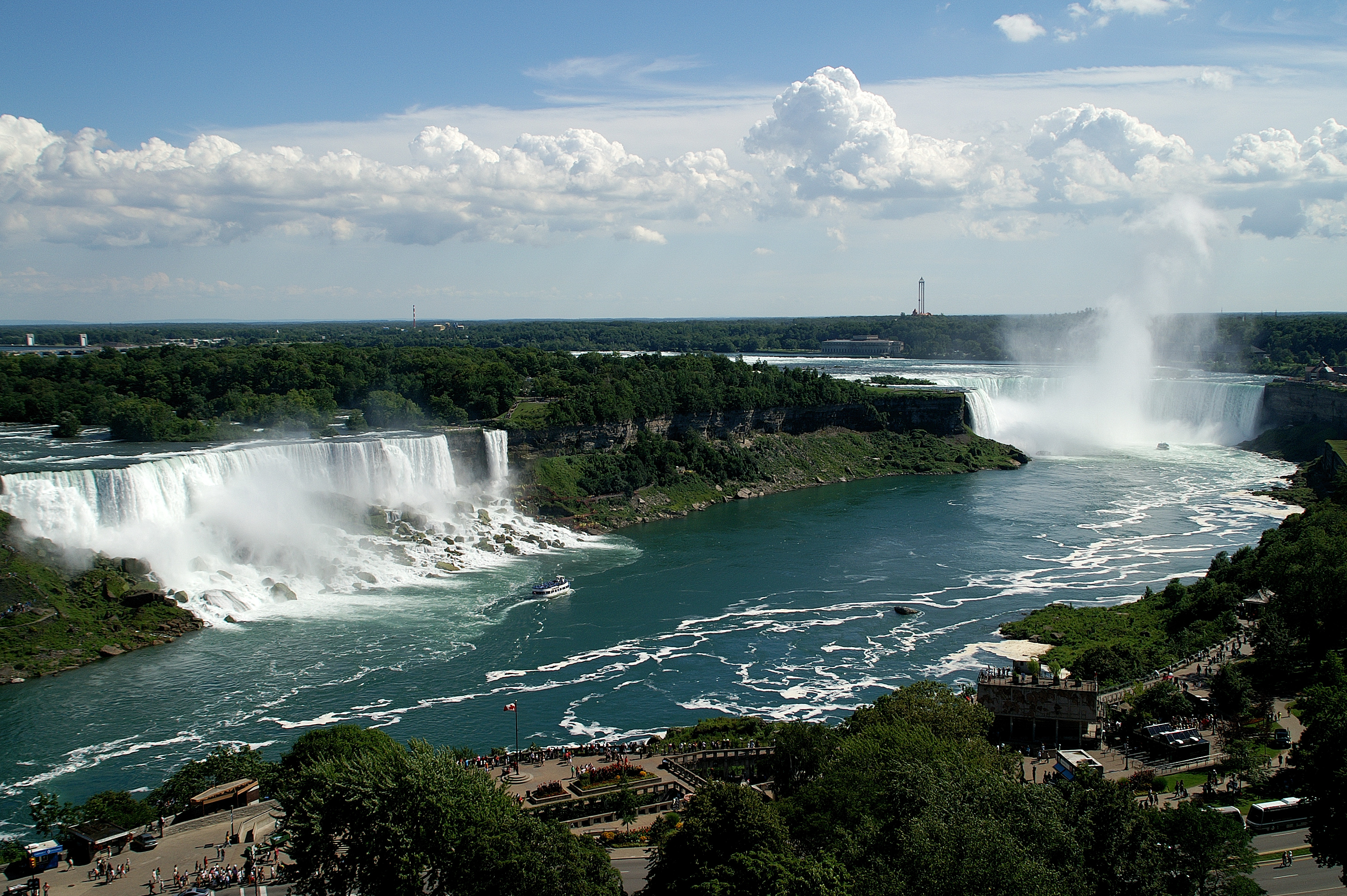 Family Of Woman Who Jumped From Niagara Falls With Children Reveal Why She Did It