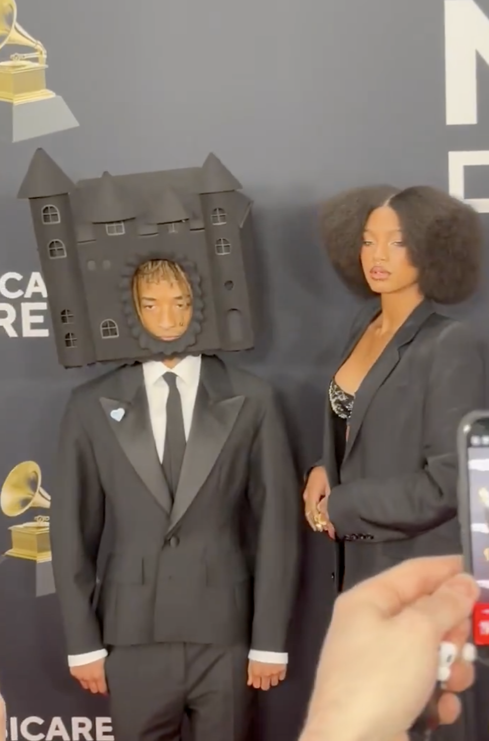 Jaden And Willow Smith Trolled For Bizarre Grammys Outfits