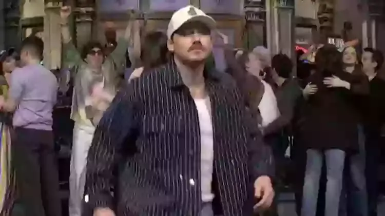 Lip Reader Reveals What Morgan Wallen Said Before Abruptly Walking Off SNL