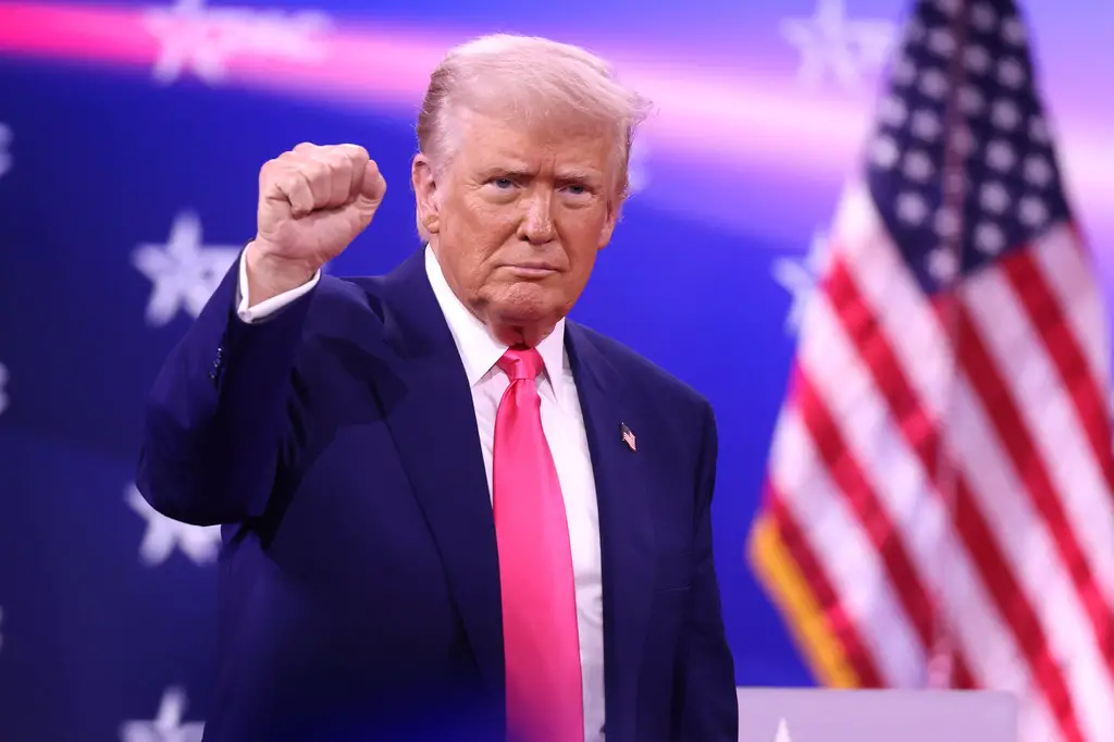 Investors Who Paid $148,000,000 To Attend Trump’s Event Furious At Meal Served