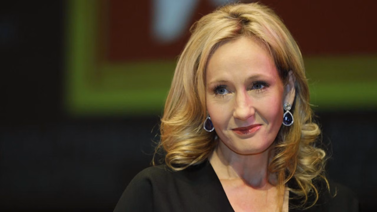 JK Rowling Calls For Imane Khelif To Be Stripped Of Olympic Gold Medal