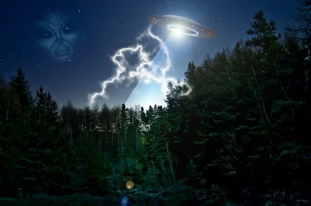 ‘Possible Hostile’ Alien Threat Could Attack Earth In A Few Months, Study Reveals