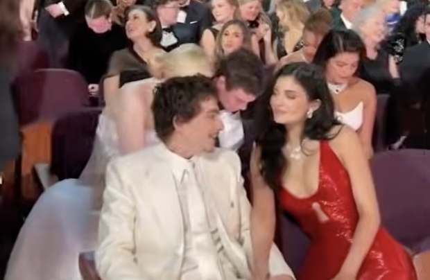 Lip reader ‘reveals’ Kylie Jenner’s furious eight word warning to Timothée Chalamet at Oscars